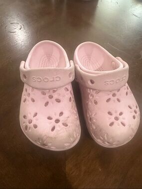 CROCS Kids' Light Pink Floral Clog Sandals